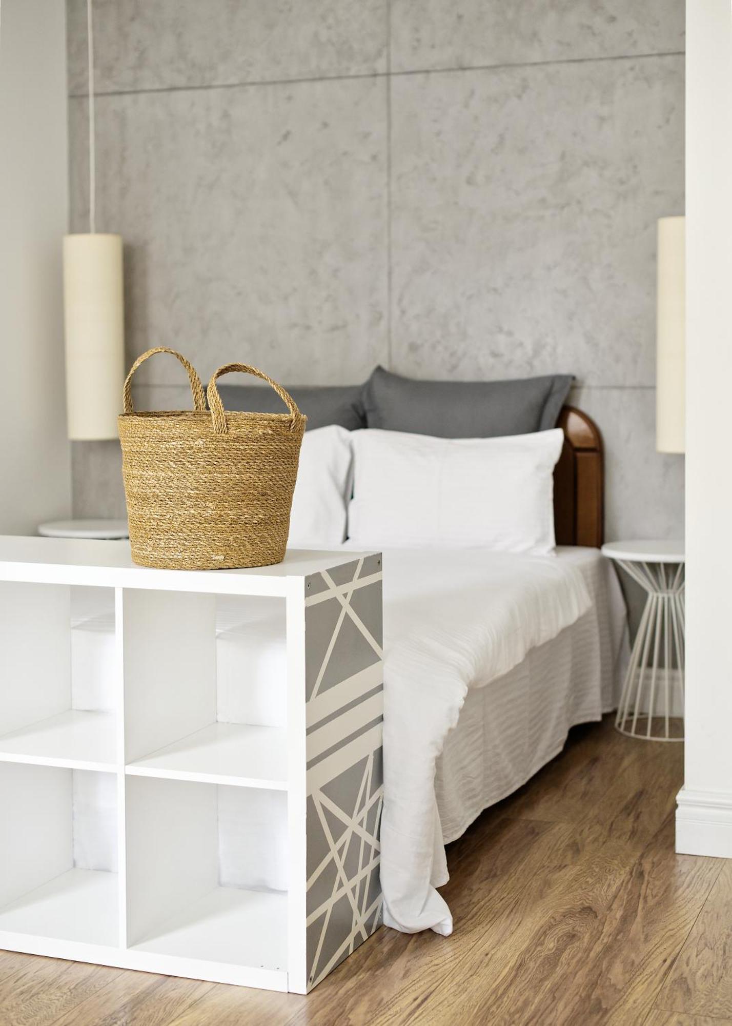 White Door Apartments Heart Of Odessa 1 Εξωτερικό φωτογραφία
