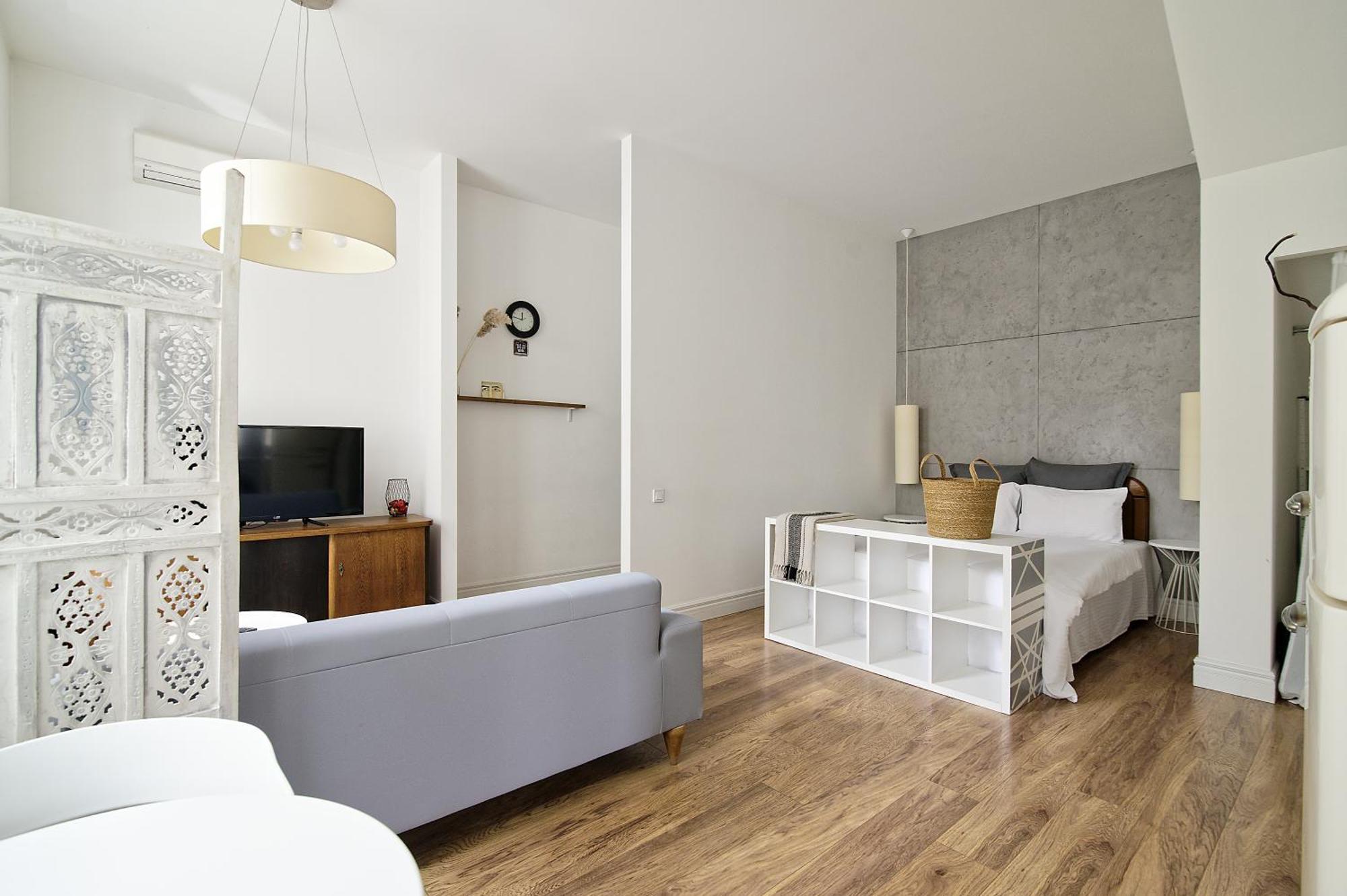 White Door Apartments Heart Of Odessa 1 Εξωτερικό φωτογραφία