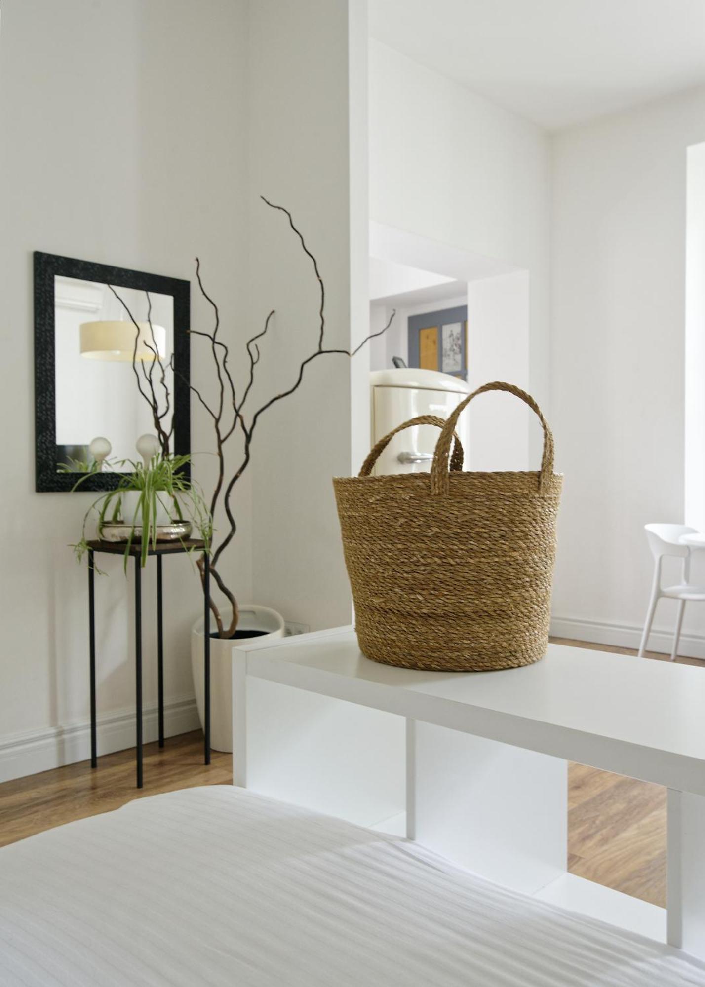 White Door Apartments Heart Of Odessa 1 Εξωτερικό φωτογραφία