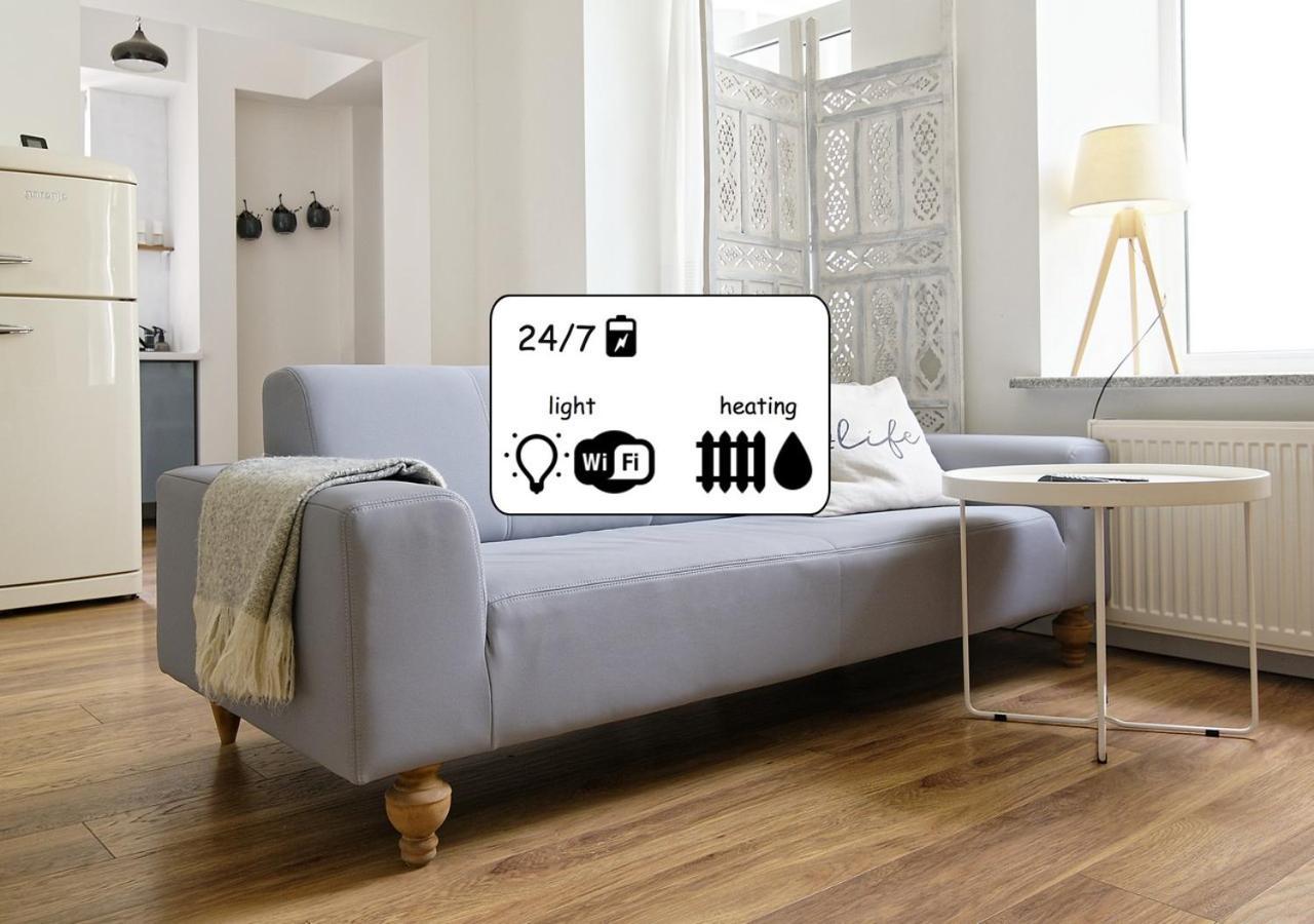 White Door Apartments Heart Of Odessa 1 Εξωτερικό φωτογραφία
